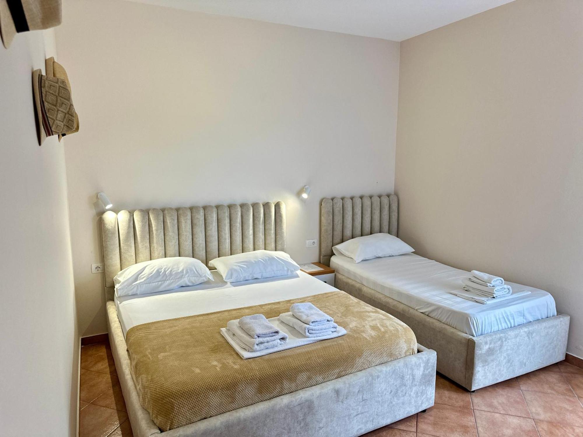 Anel Suites Vlorë Exteriör bild