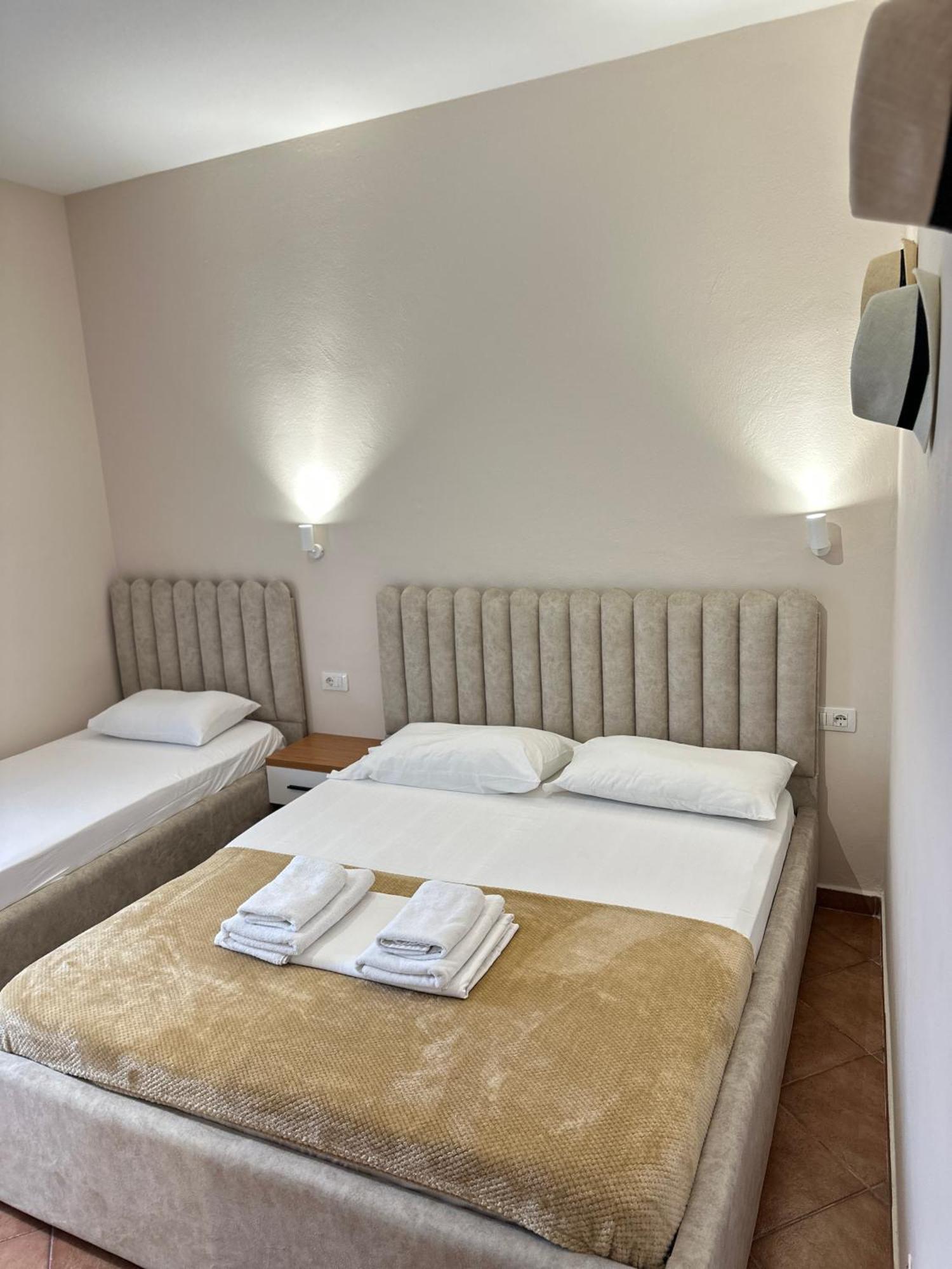 Anel Suites Vlorë Exteriör bild