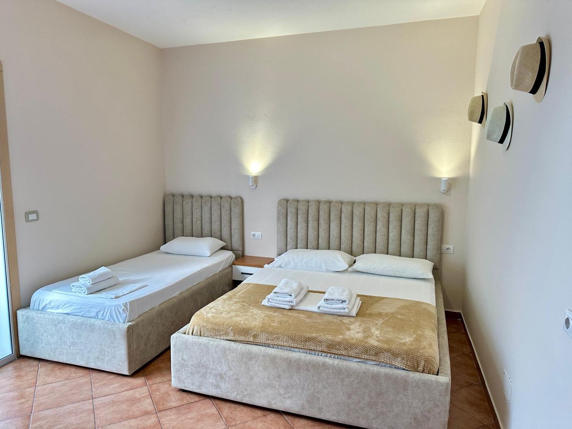 Anel Suites Vlorë Exteriör bild