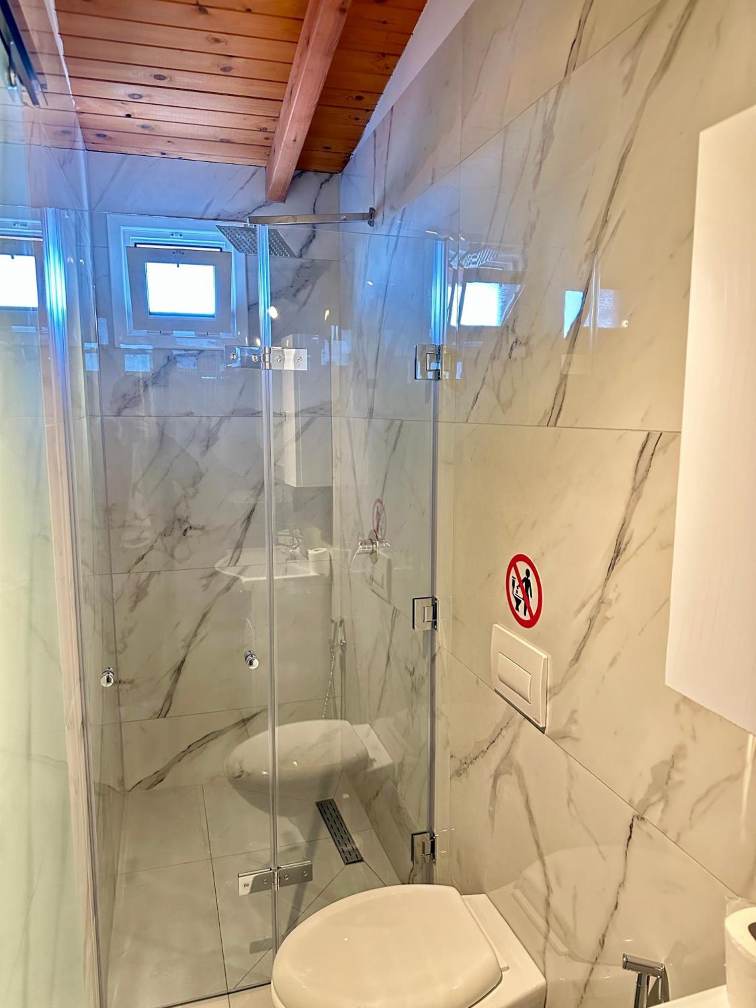 Anel Suites Vlorë Exteriör bild